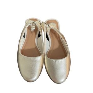 Little Girl’s shoes gold size 13C Bibi - Made in Brasil